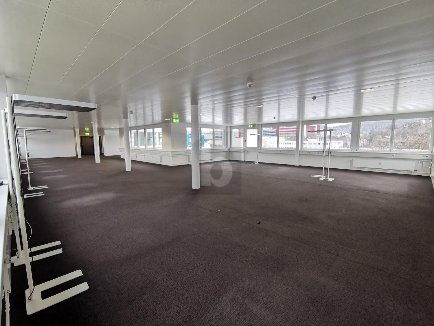 309m² office, Foto 1 von 3
