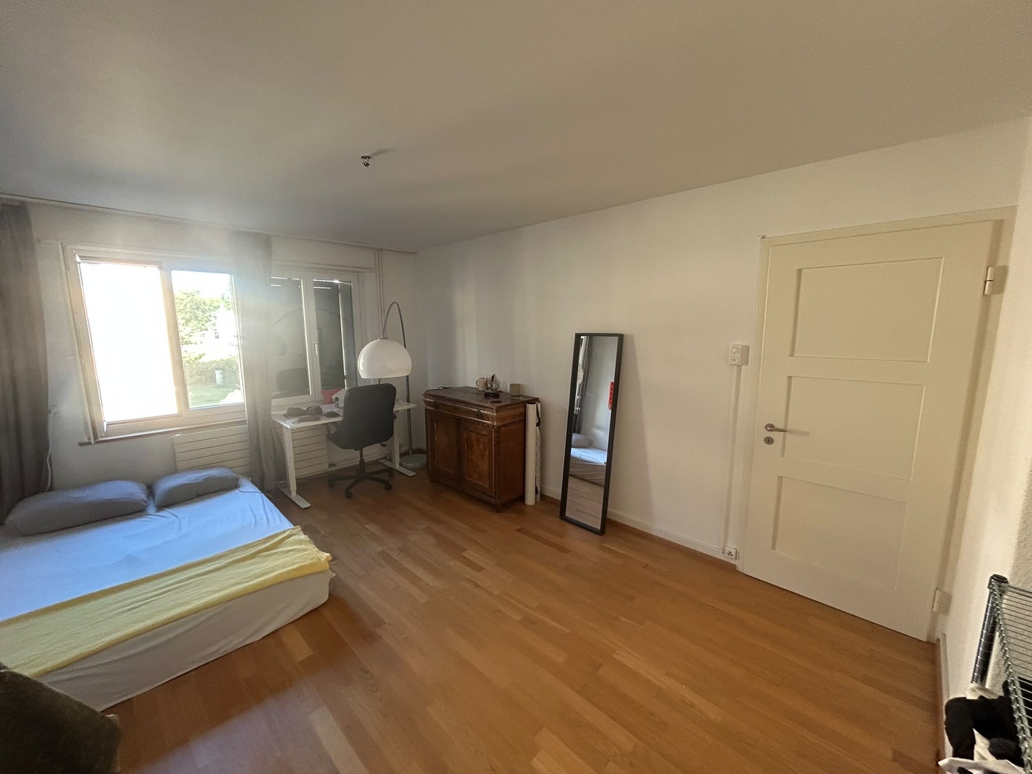 Zimmer in einer Wohngemeinschaft, Foto 2 von 2