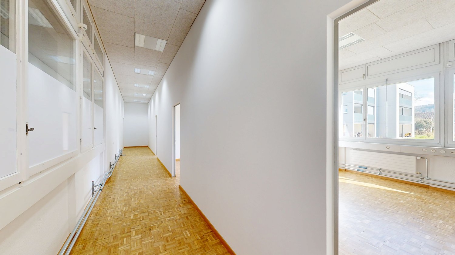 282m² ufficio, foto 2 di 10
