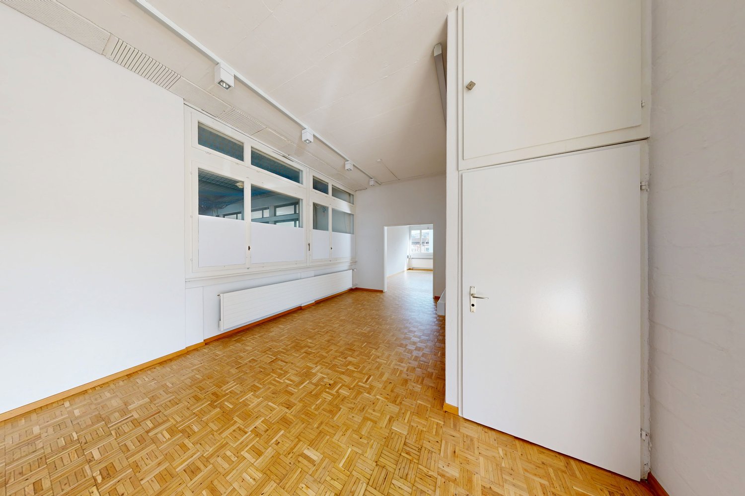 282m² ufficio, foto 10 di 10