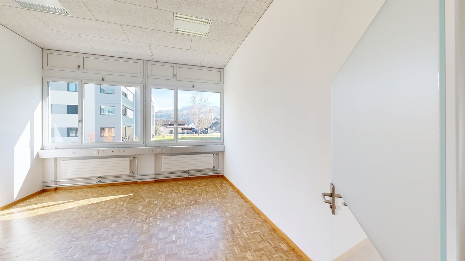 282m² ufficio, foto 5 di 10