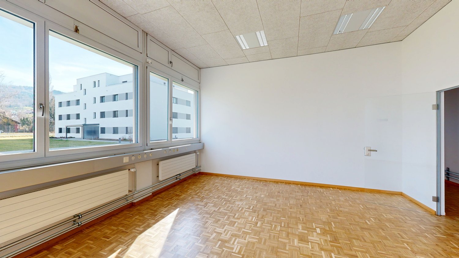 282m² ufficio, foto 4 di 10