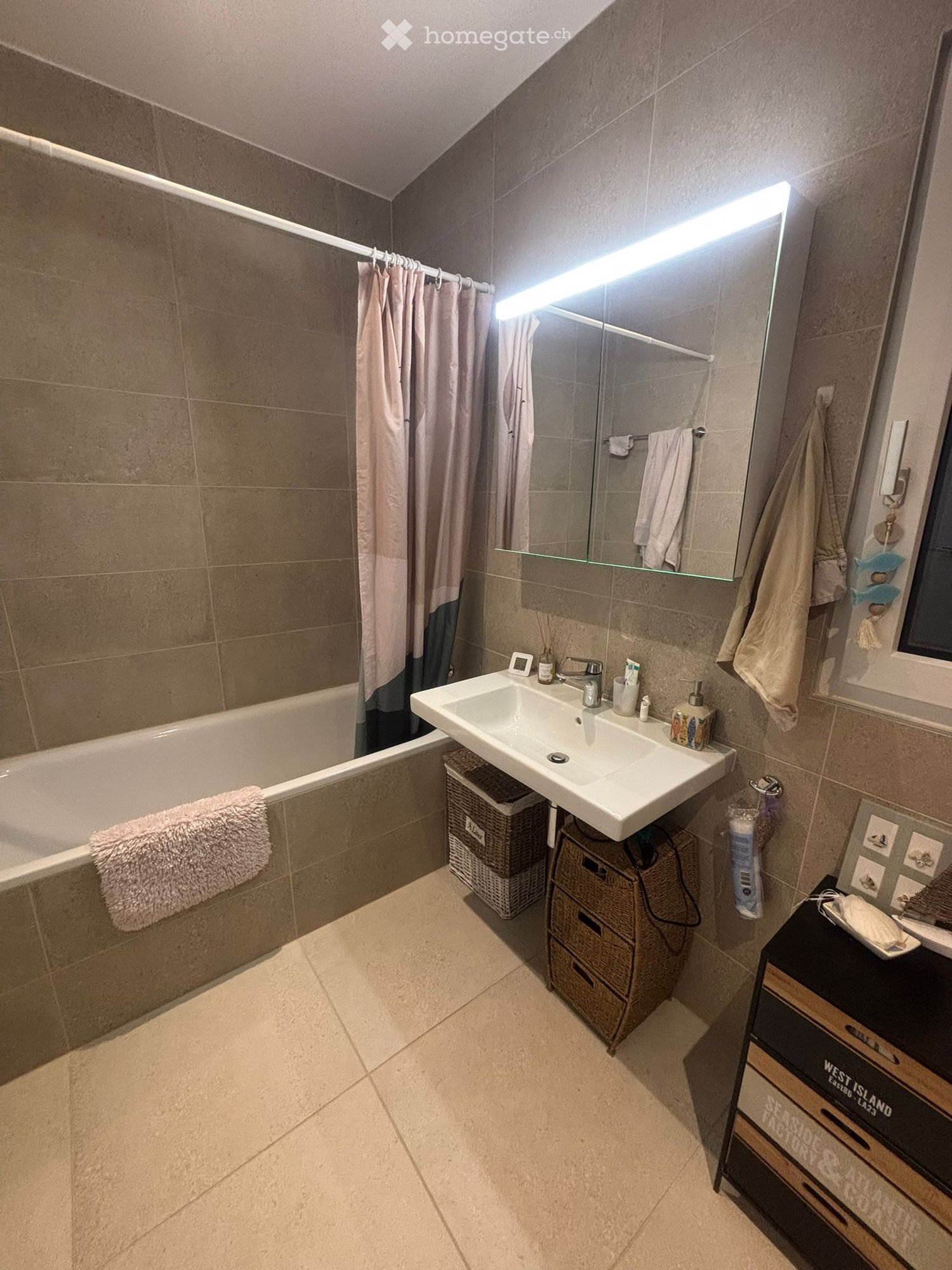 3 rooms apartment