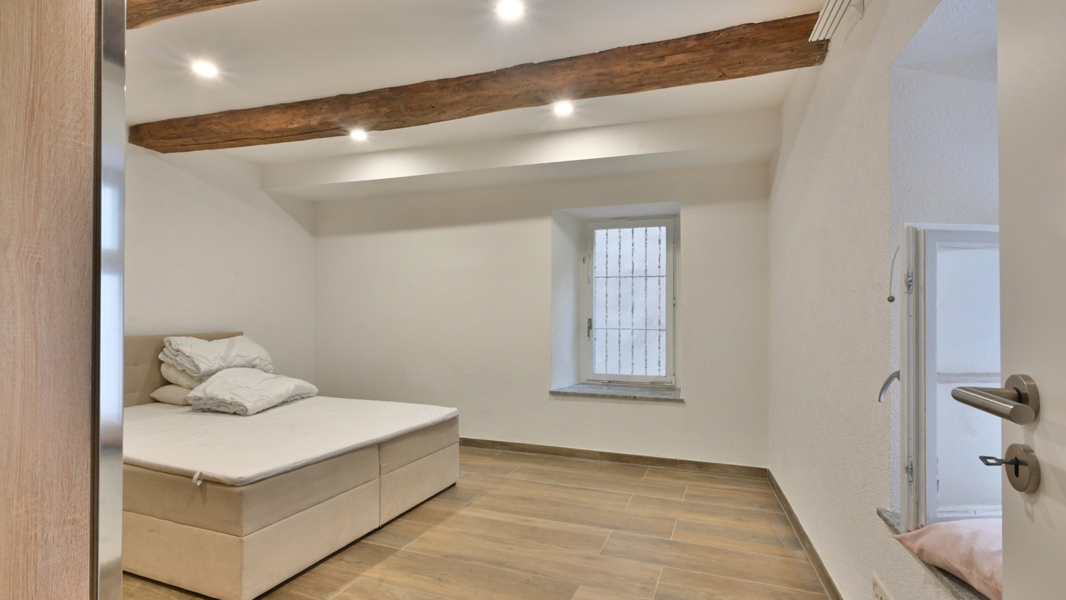 2 rooms apartment, photo 9 of 10