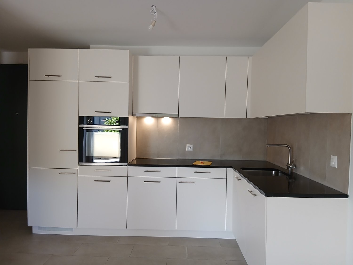 2 ½ Zimmer Wohnung, Foto 2 von 4