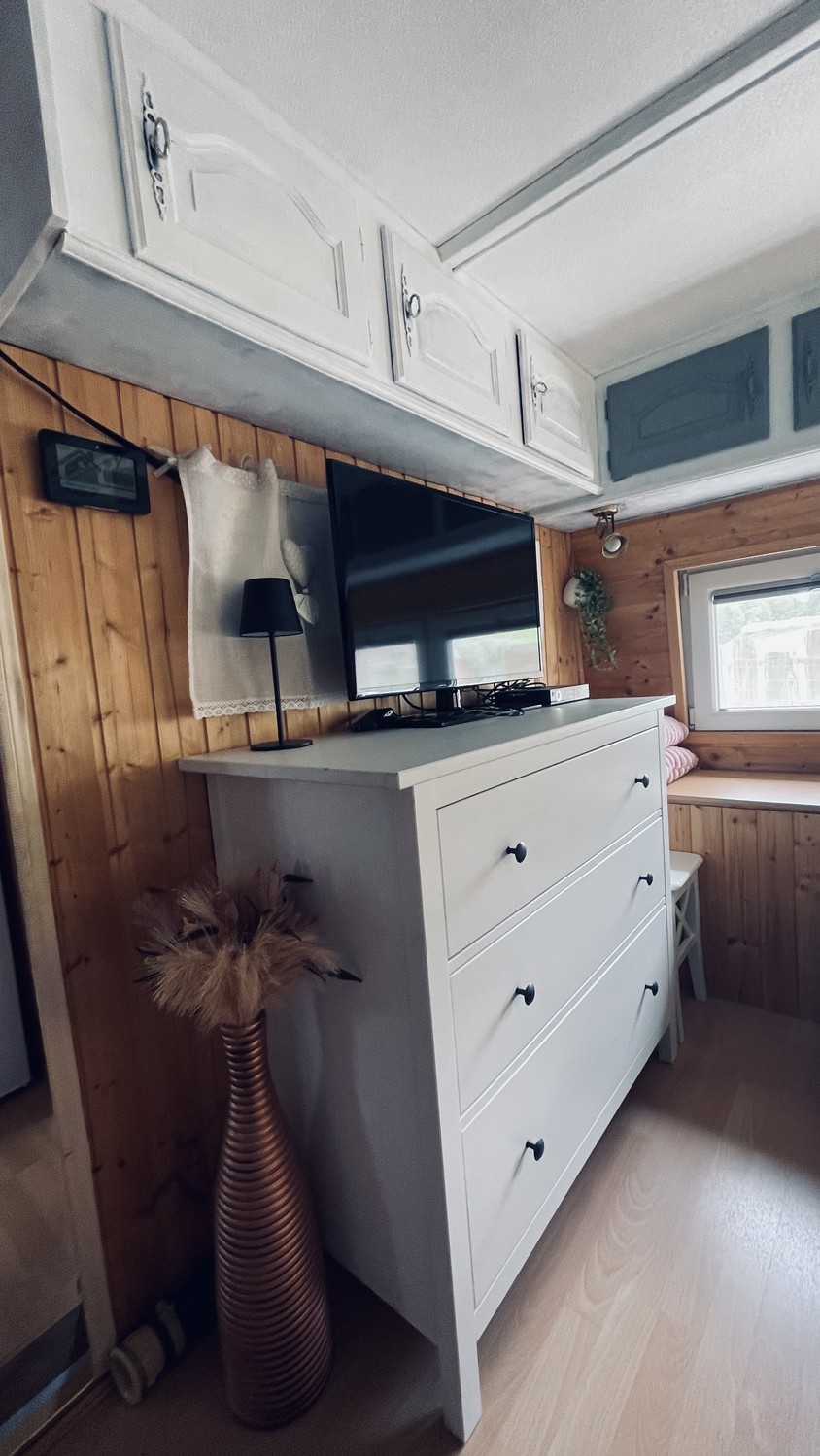 2 rooms single house