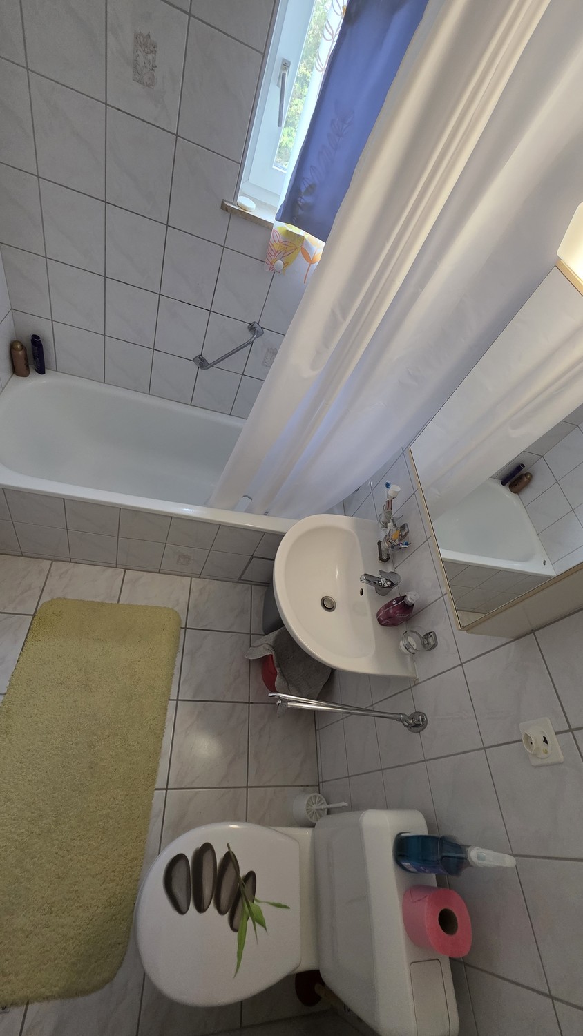 Room in a shared flat, Foto 1 von 4