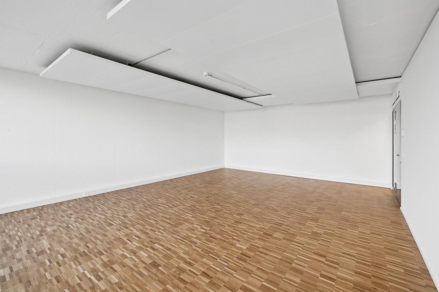140m² bureau