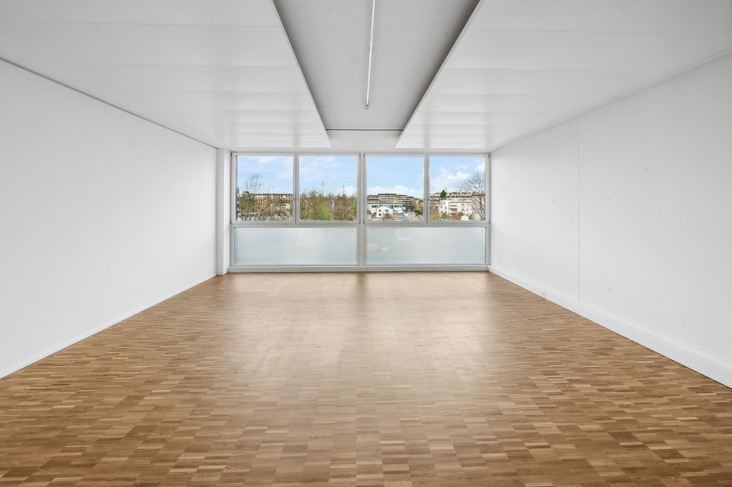 140m² bureau
