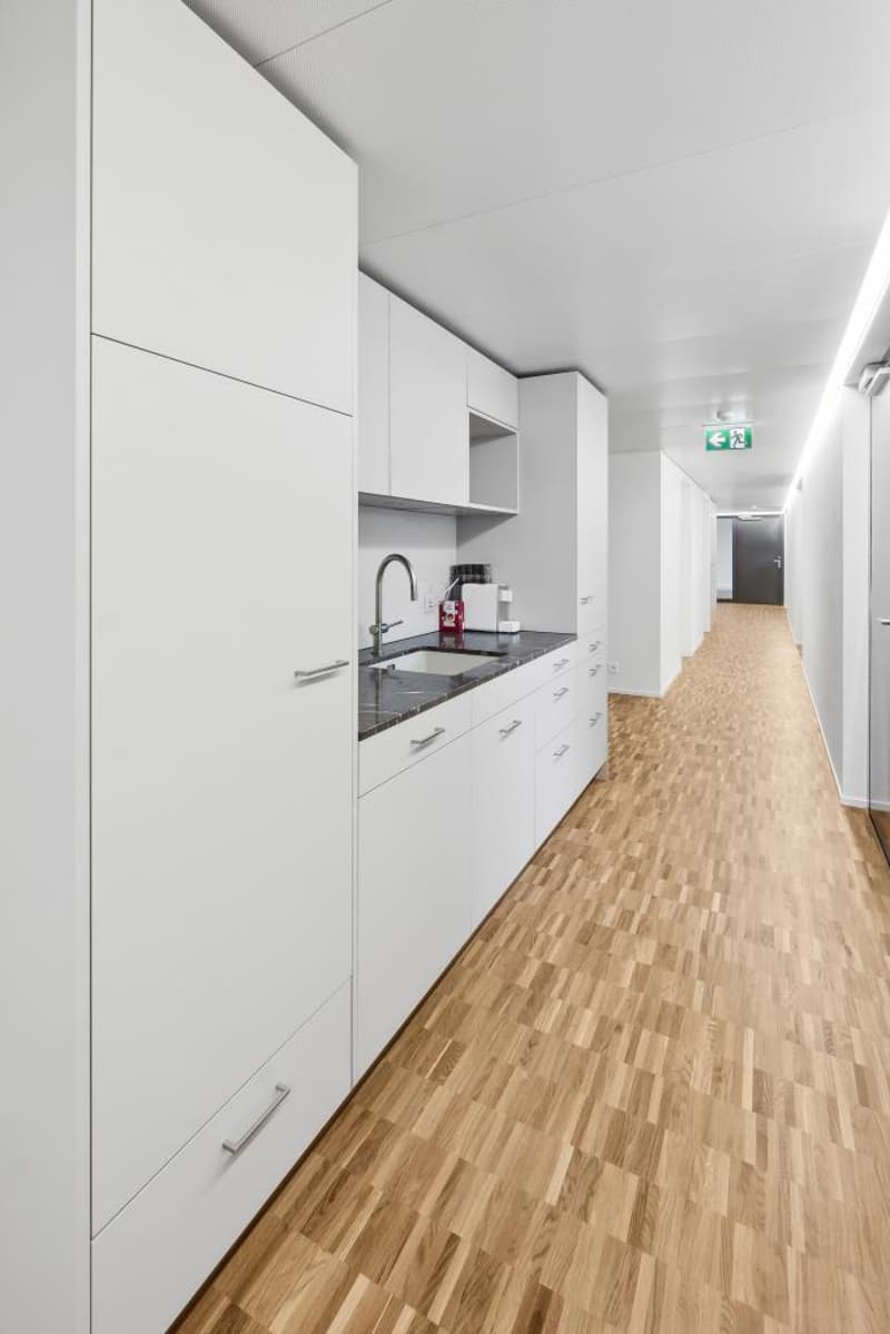 140m² bureau
