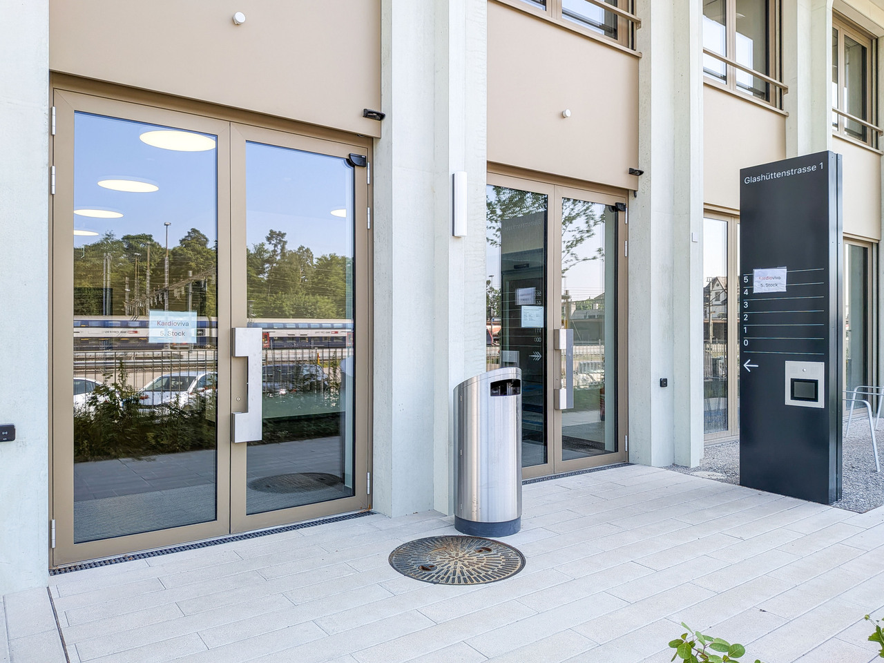 315m² commercial