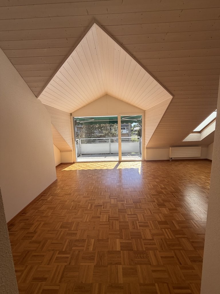 3 Zimmer Dachwohnung, Foto 3 von 6