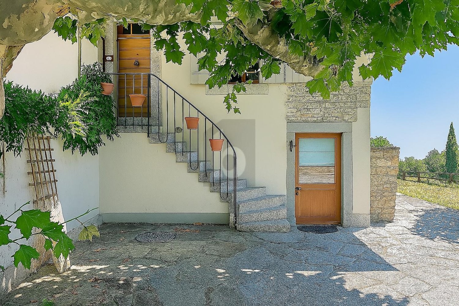 6-Zimmer-Duplexhaus, Foto 2 von 3