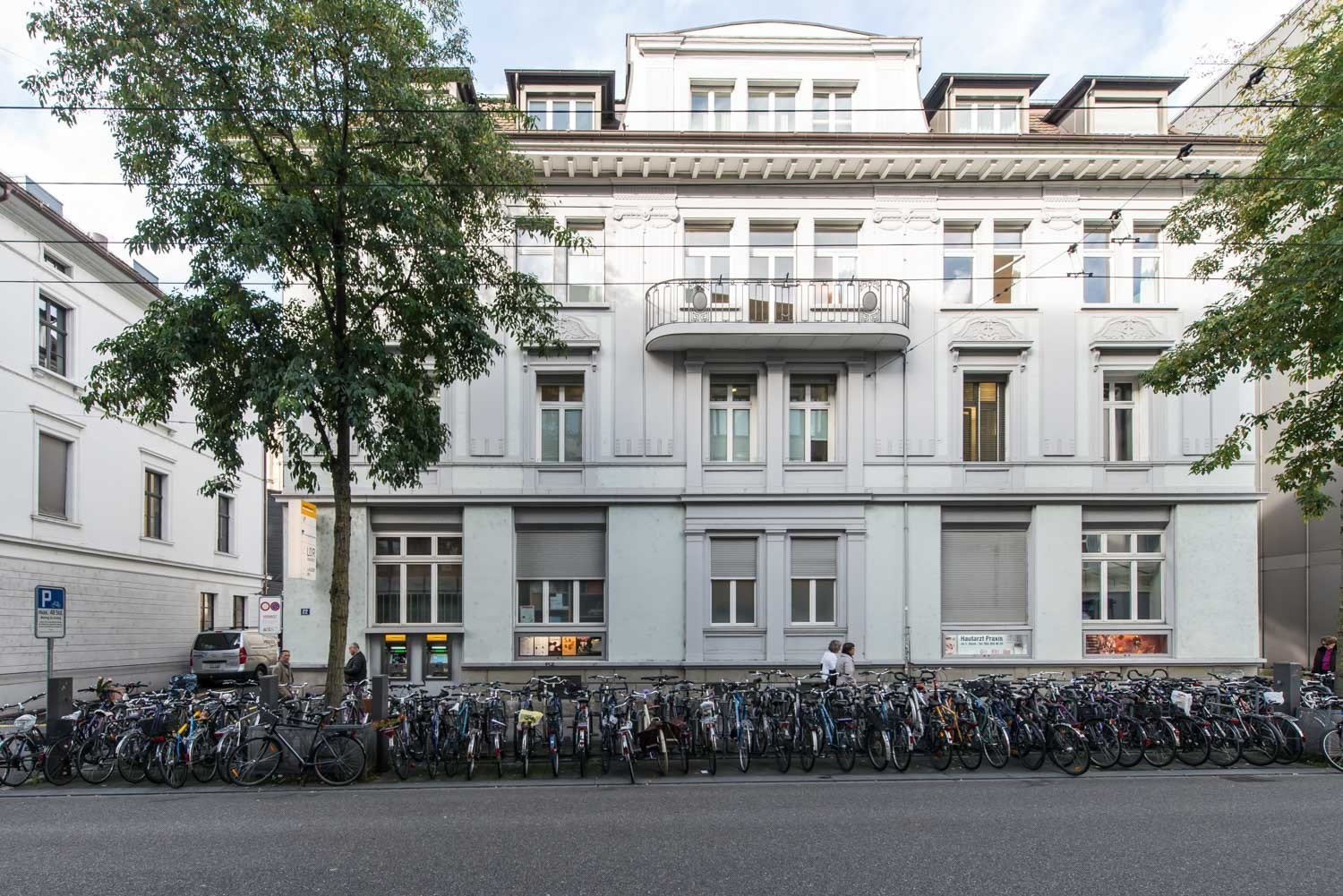 197m² office