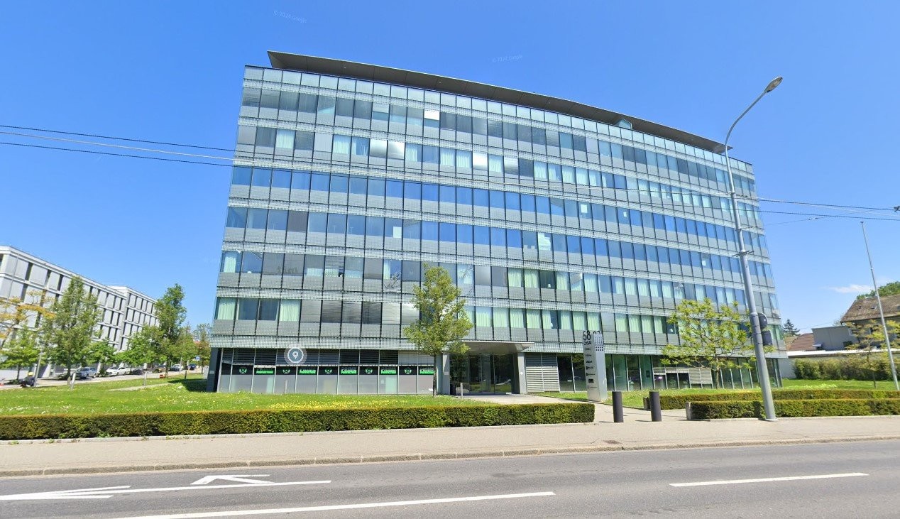670m² Büro, Foto 2 von 2