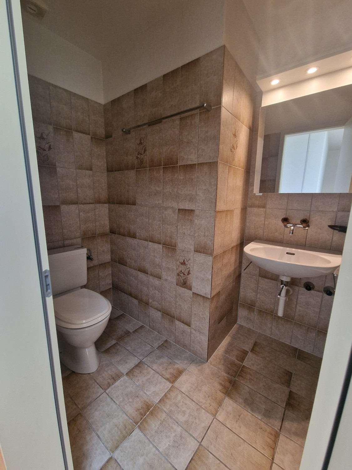 appartamento mansardato di 2 locali, foto 6 di 8
