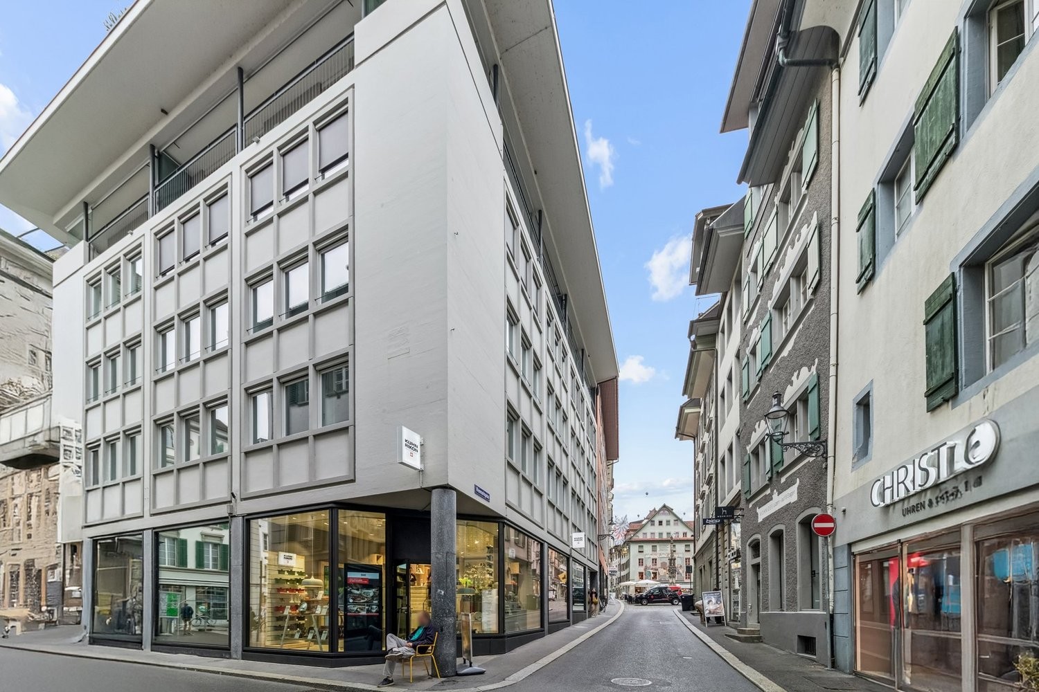 30m² commercial