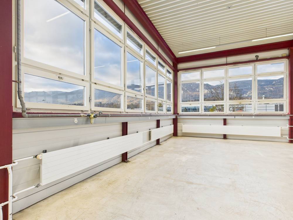 2167m² industrial object, Foto 1 von 10