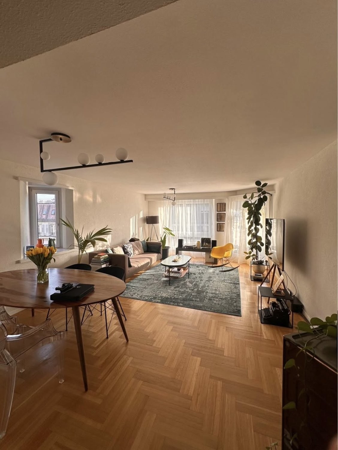 Möblierte 2 ½ Zimmer Wohnung