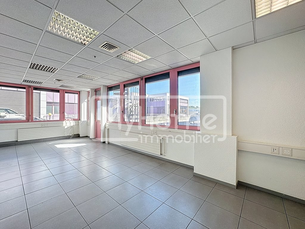 516m² shop, Foto 8 von 10