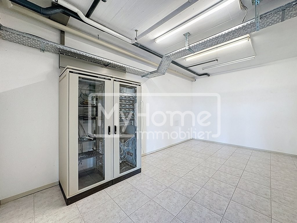 516m² shop, Foto 2 von 10