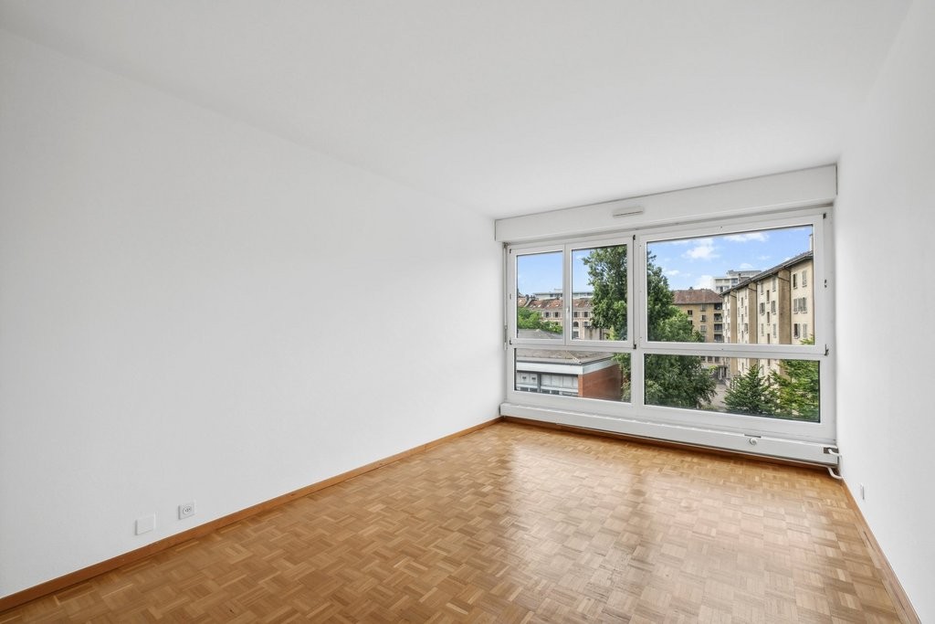 5 rooms apartment, photo 6 sur 9