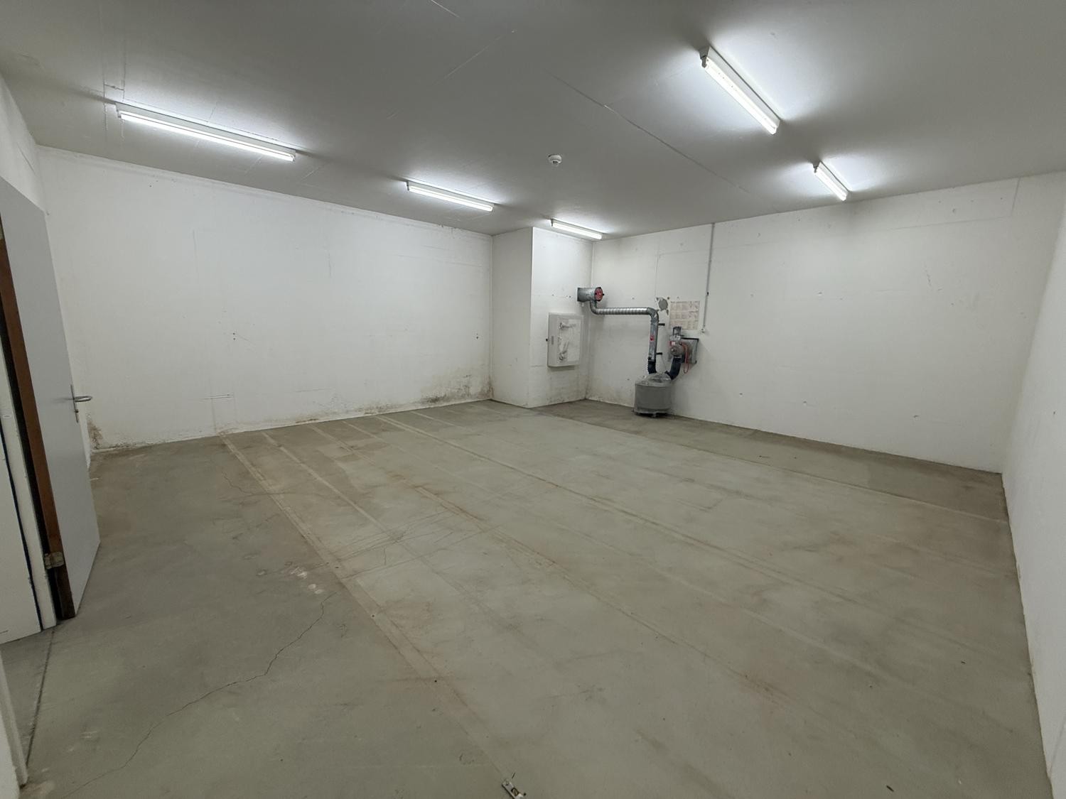 96m² cellar compartment, Foto 1 von 4