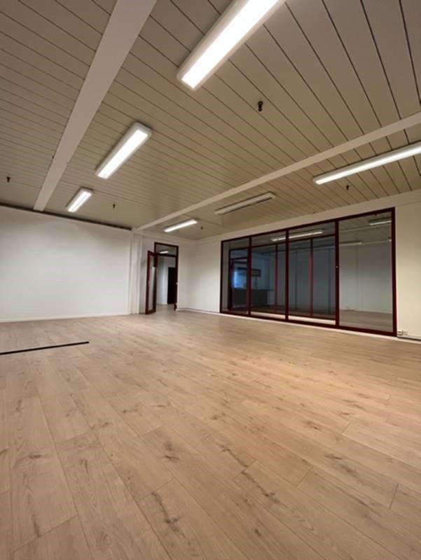 246m² office, Foto 7 von 10