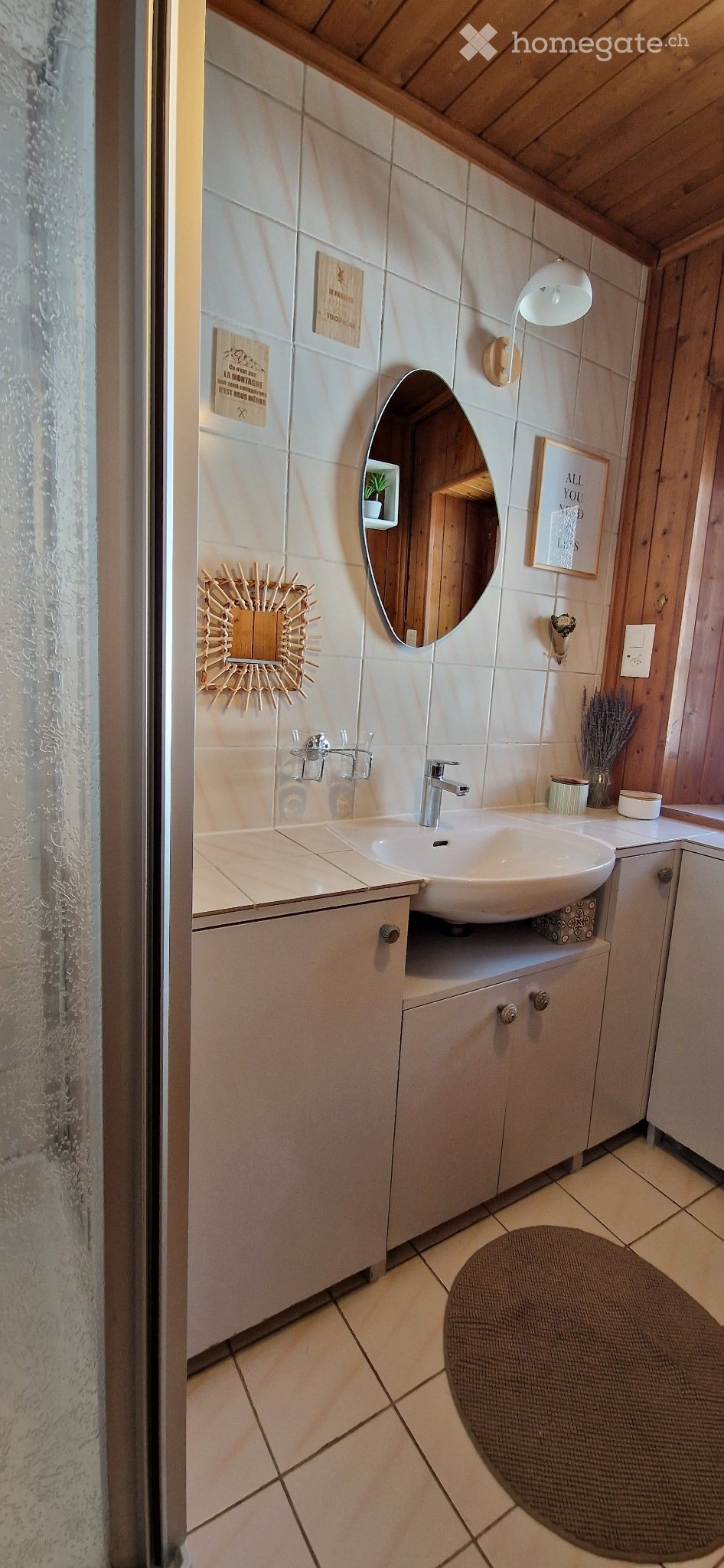 5 rooms apartment