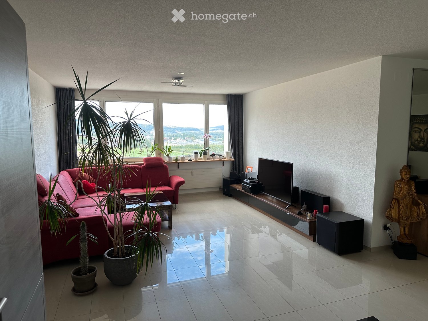 6 rooms apartment