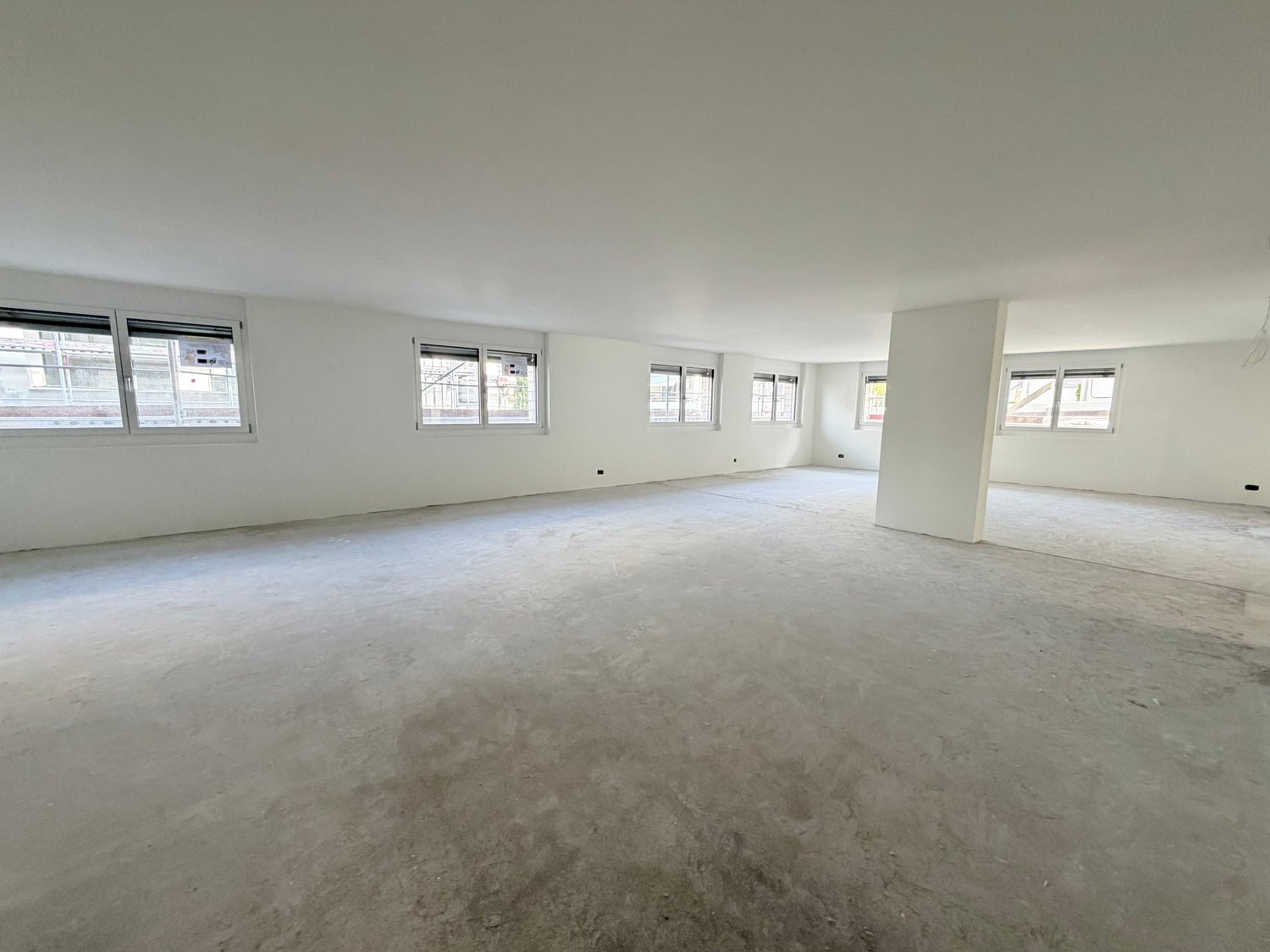 34m² office