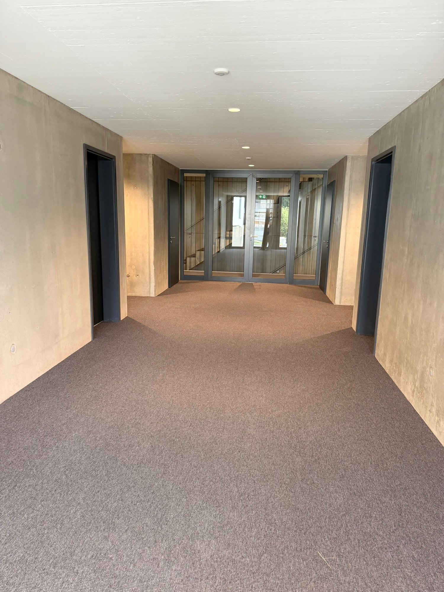 34m² office
