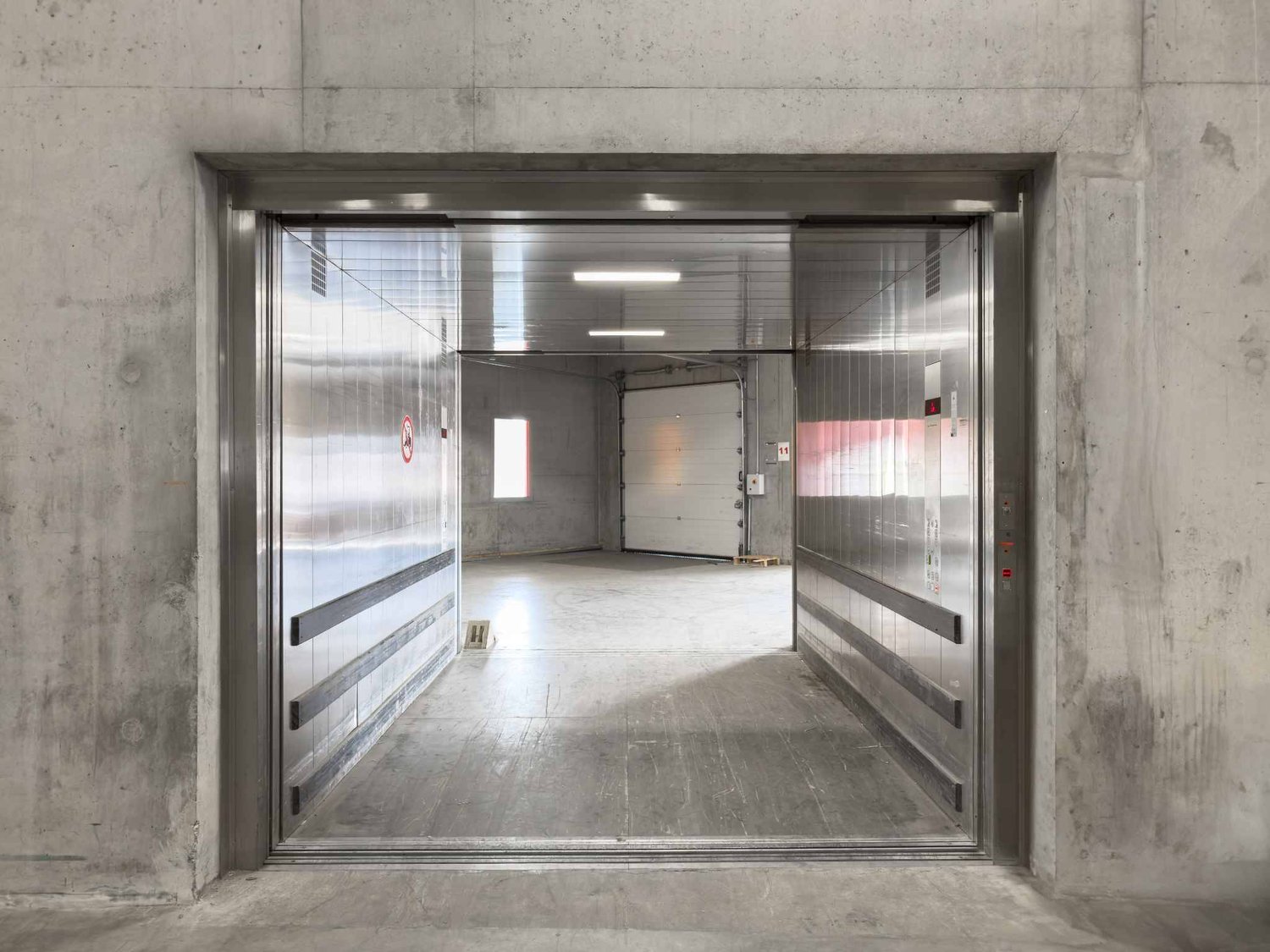 2157m² commerciale