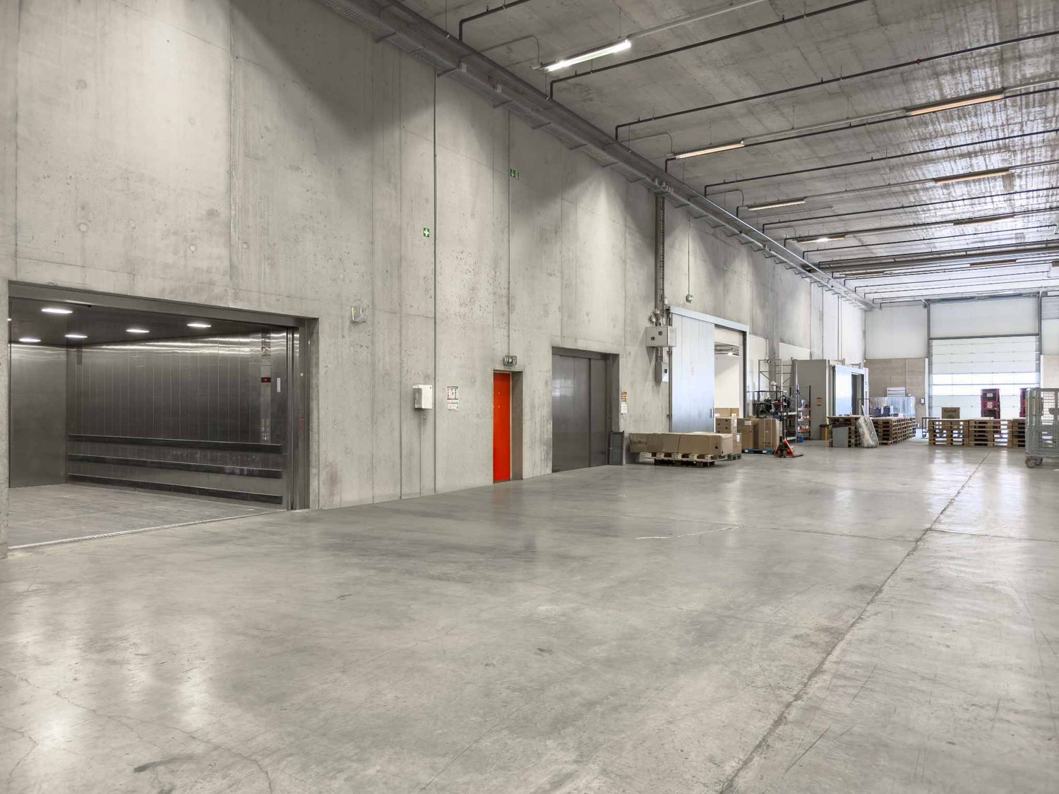 2157m² commerciale