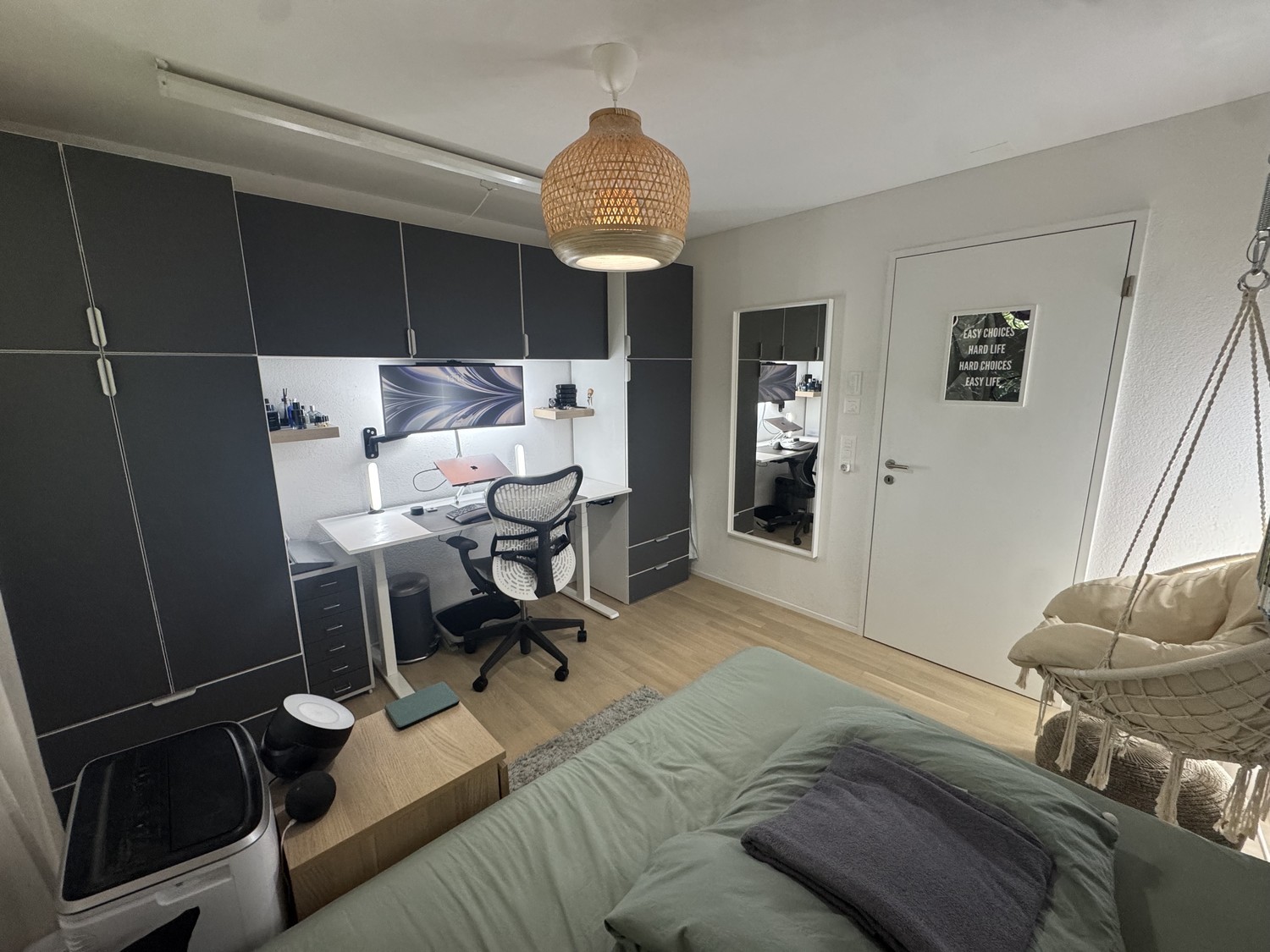 Zimmer in einer Wohngemeinschaft, Foto 3 von 5