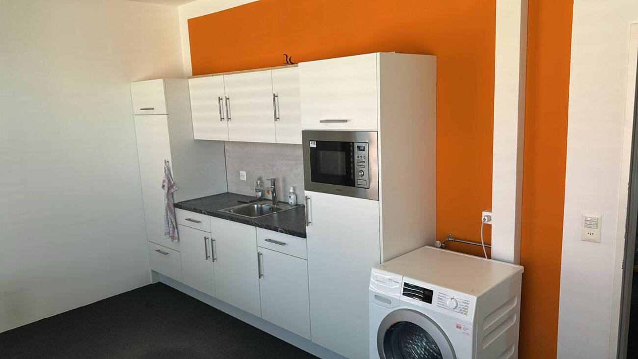 42m² commercial