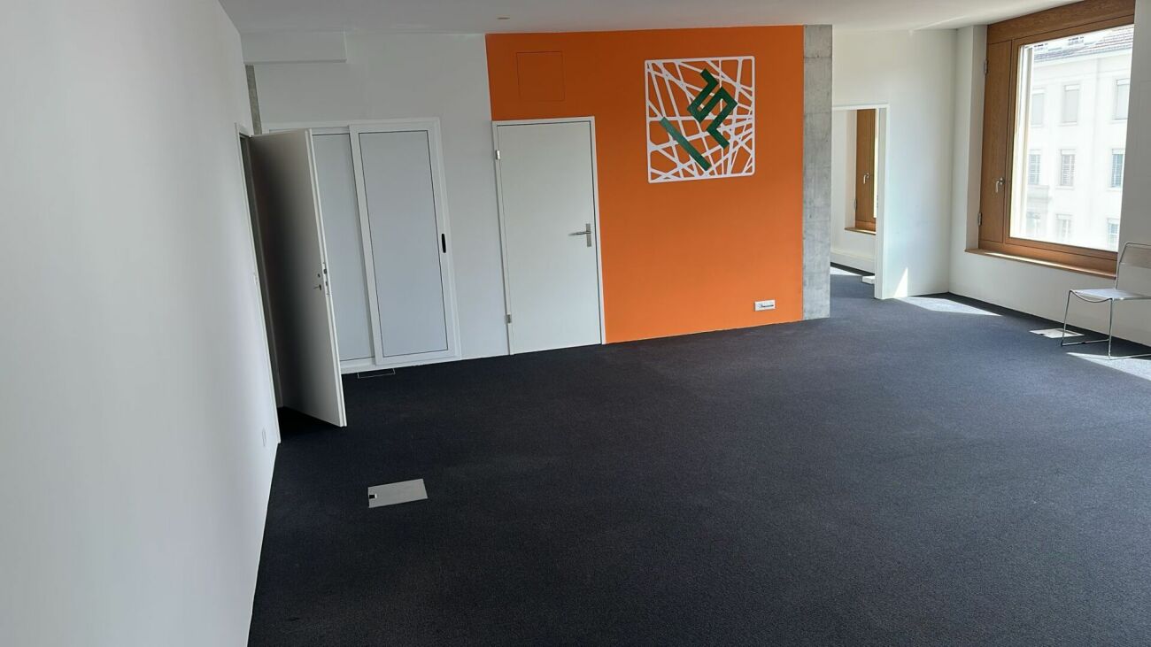 42m² commercial