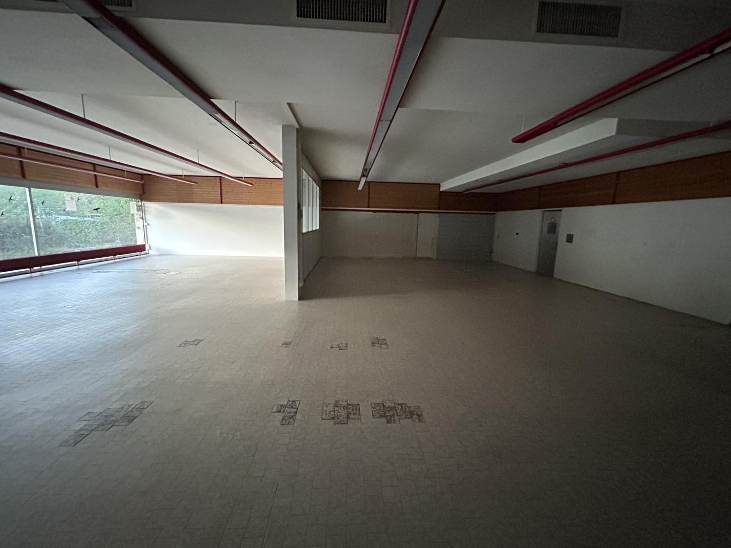 420m² commercial