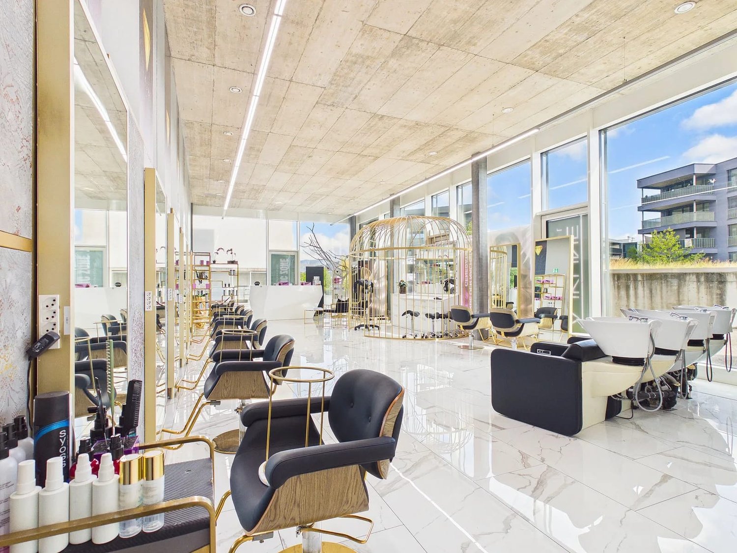 122m² commercial