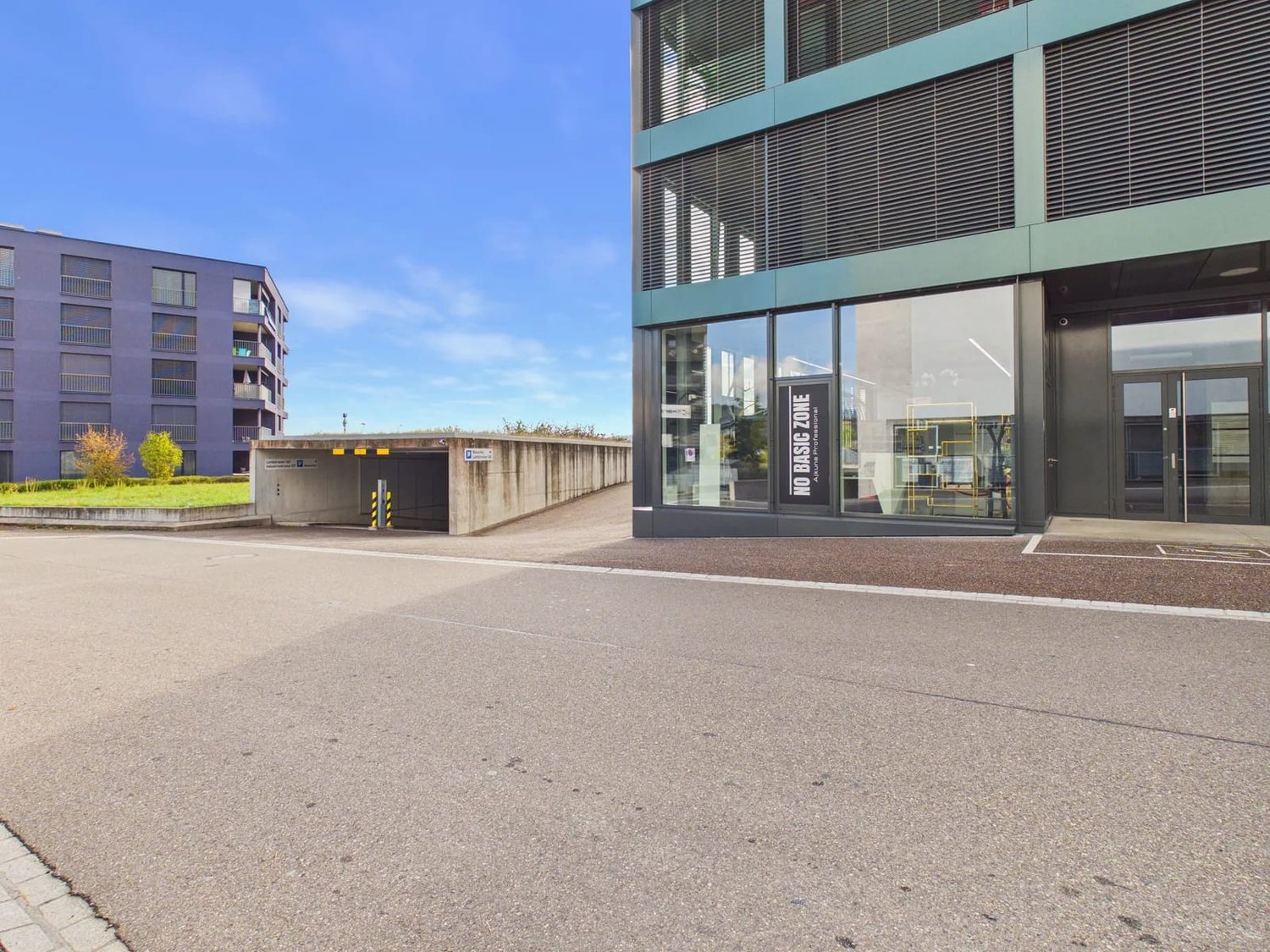 122m² commercial