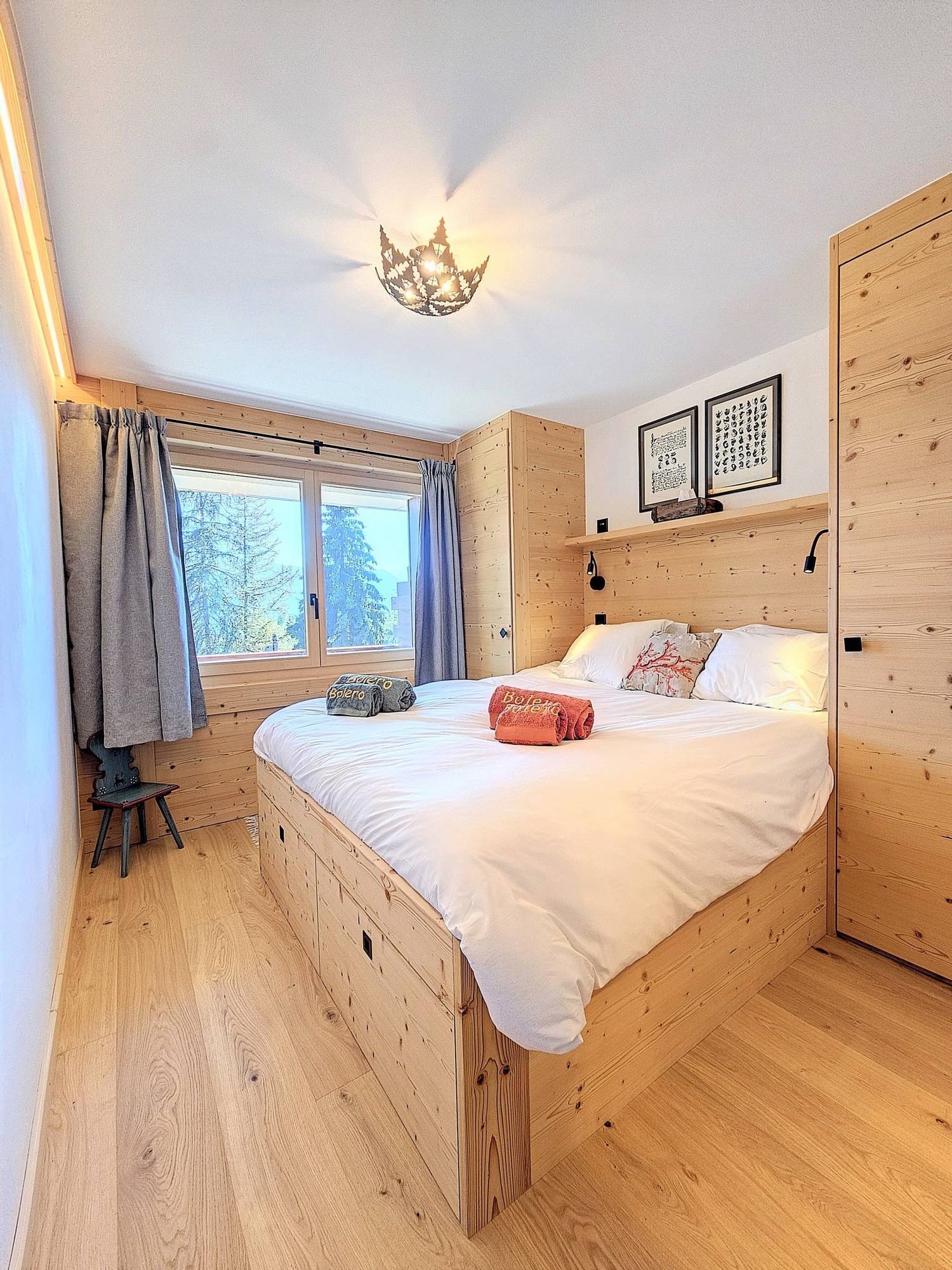 5 rooms furnished flat