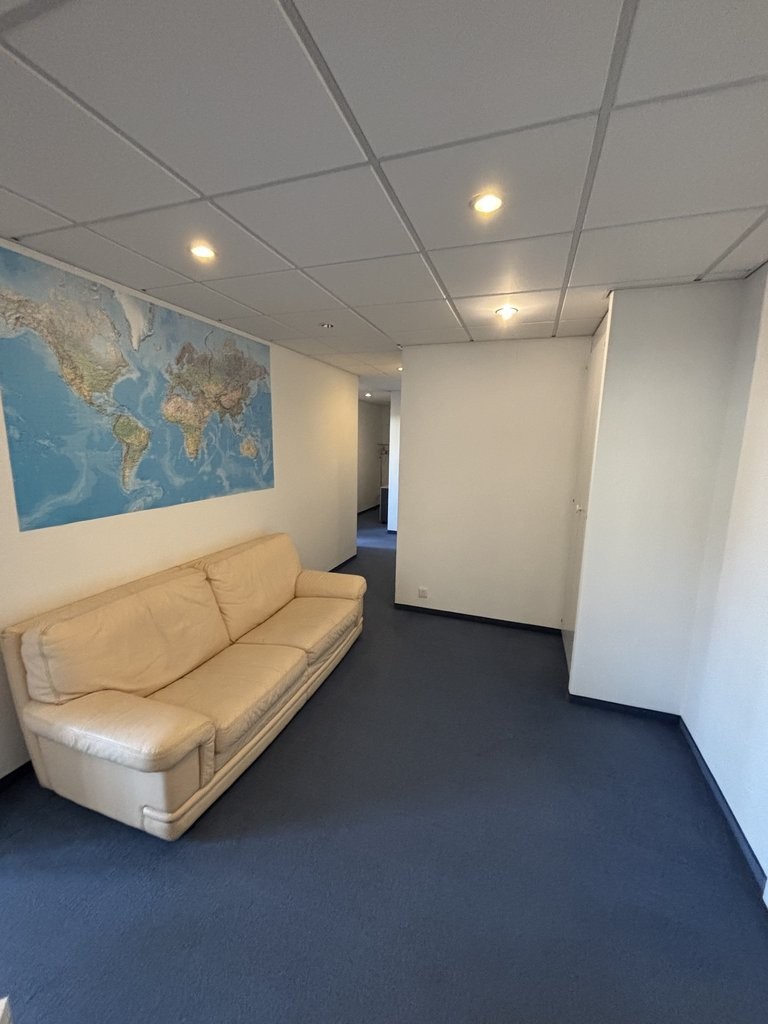 222m² Büro, Foto 5 von 9