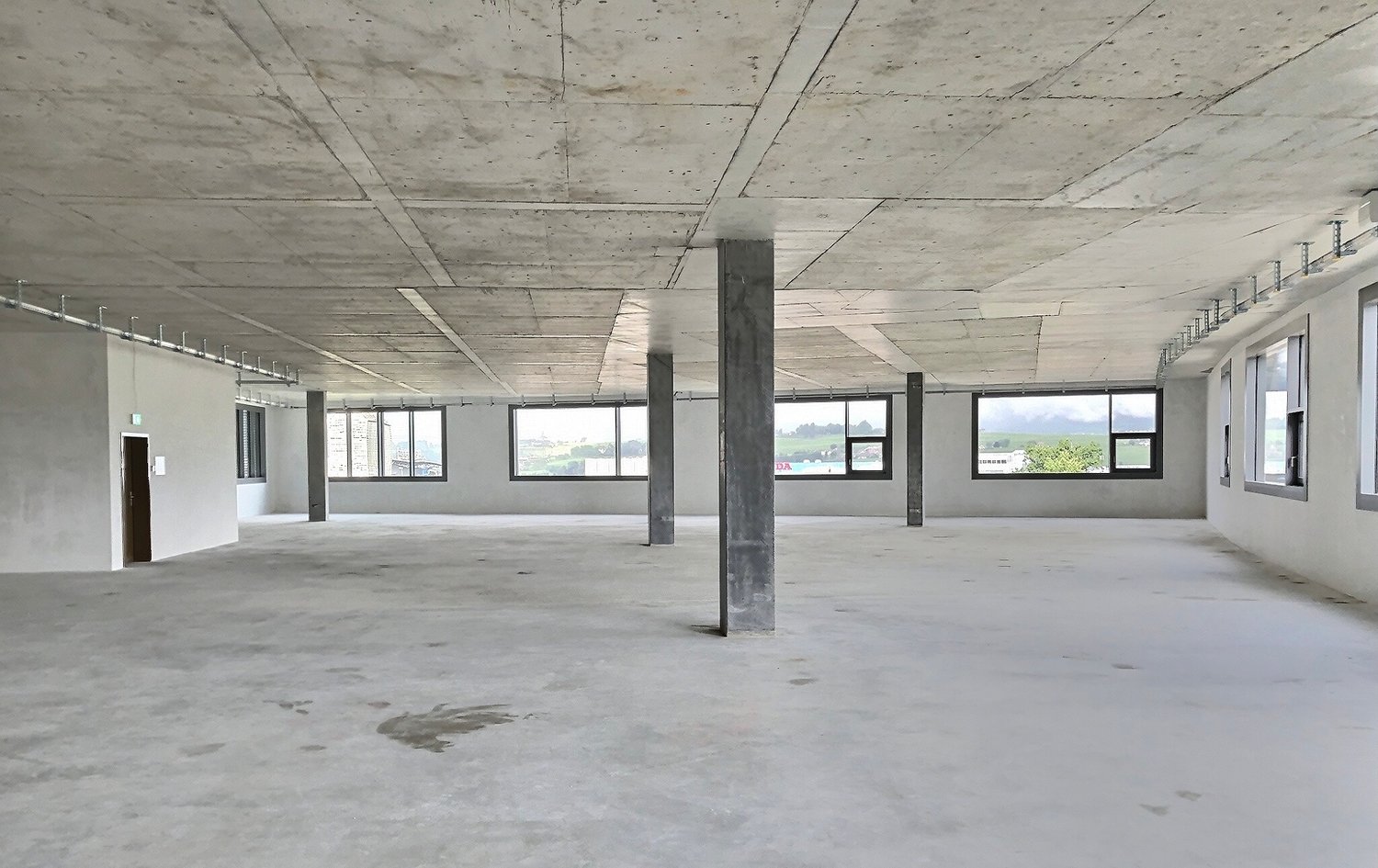 337m² office, photo 7 of 10