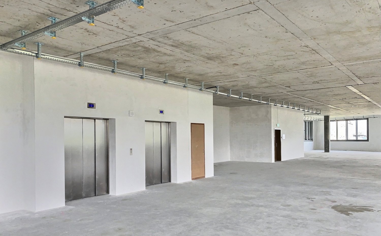 337m² office, photo 8 of 10