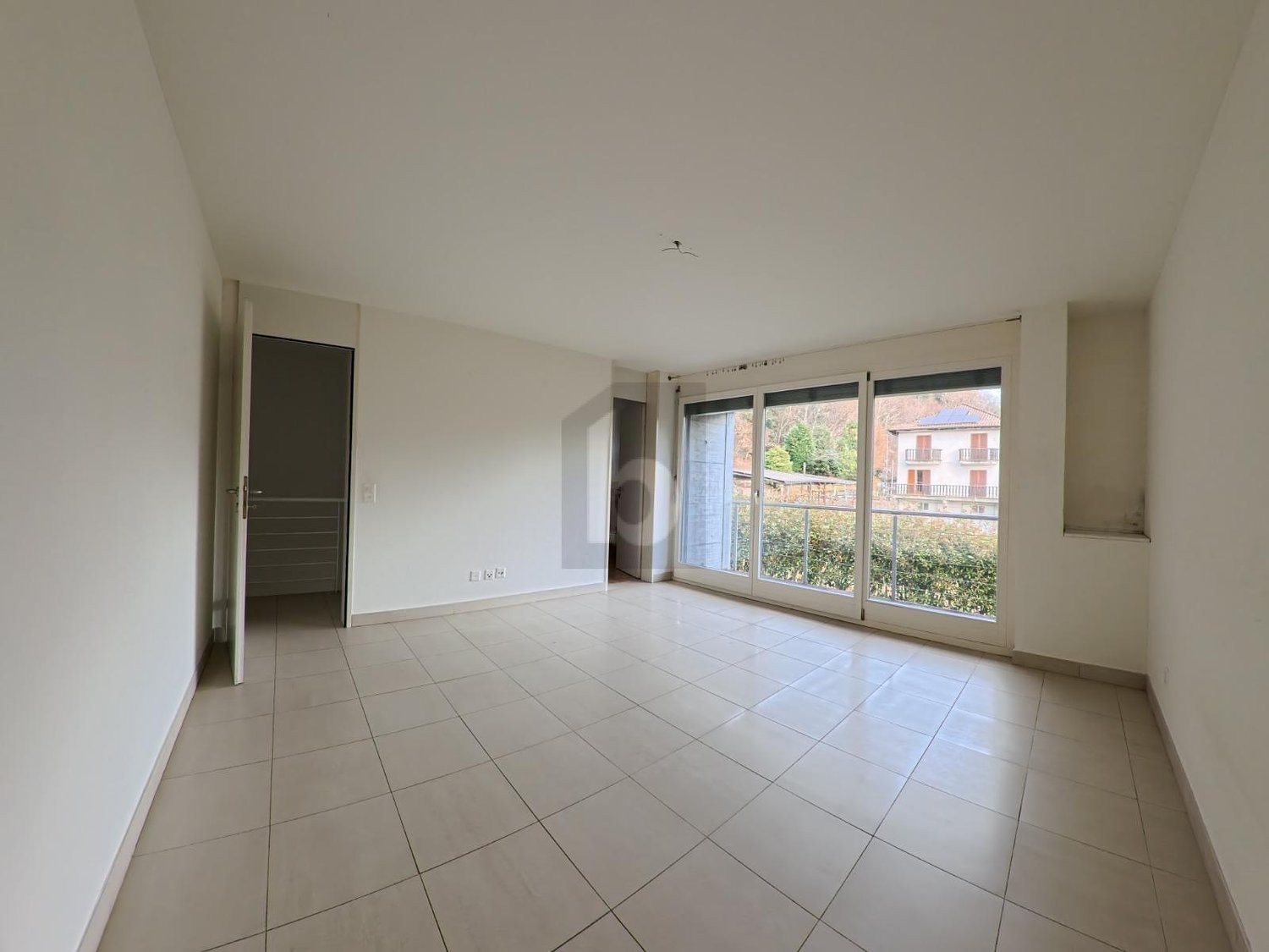 6 rooms single house, foto 3 di 4