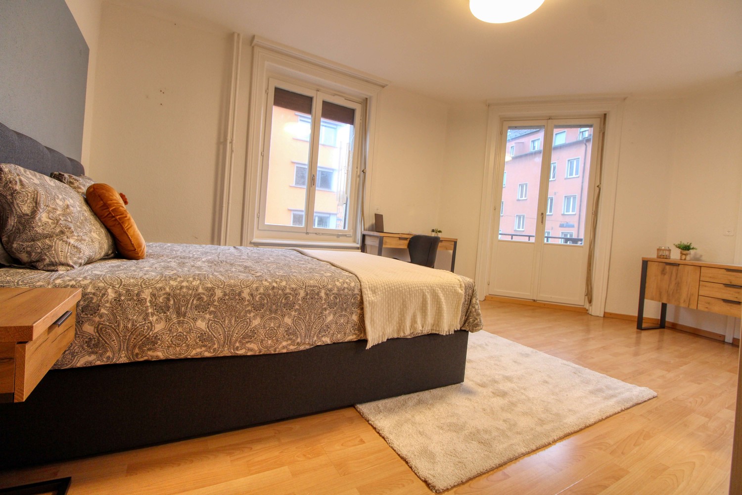 1 room single room, Foto 1 von 10