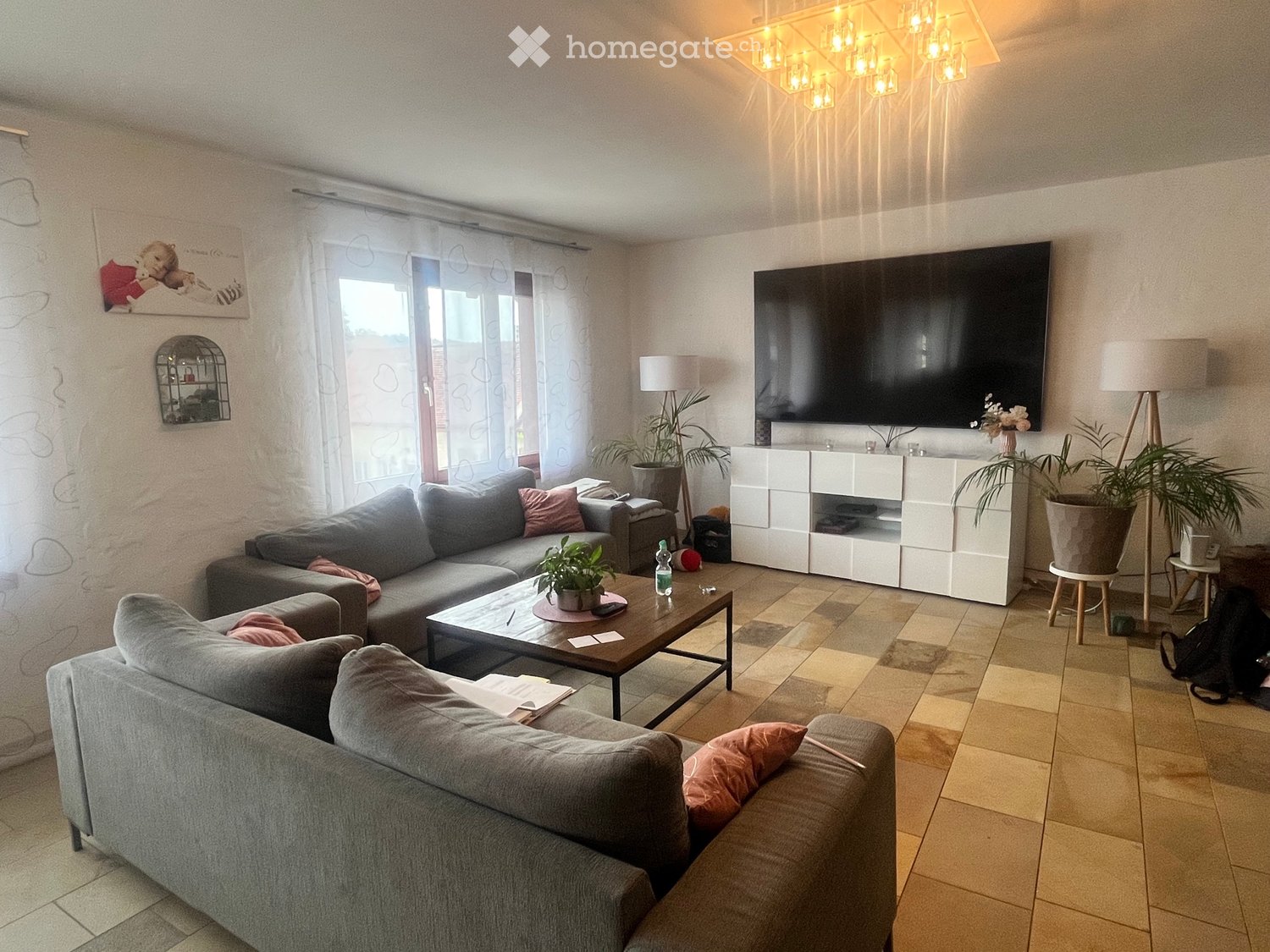 5 rooms apartment