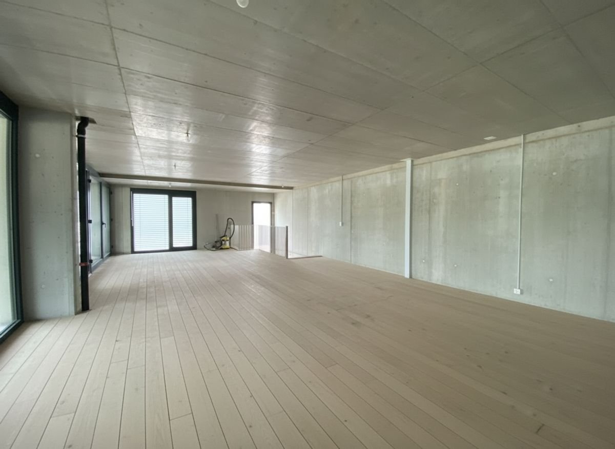 245m² Industrieobjekt, Foto 5 von 8