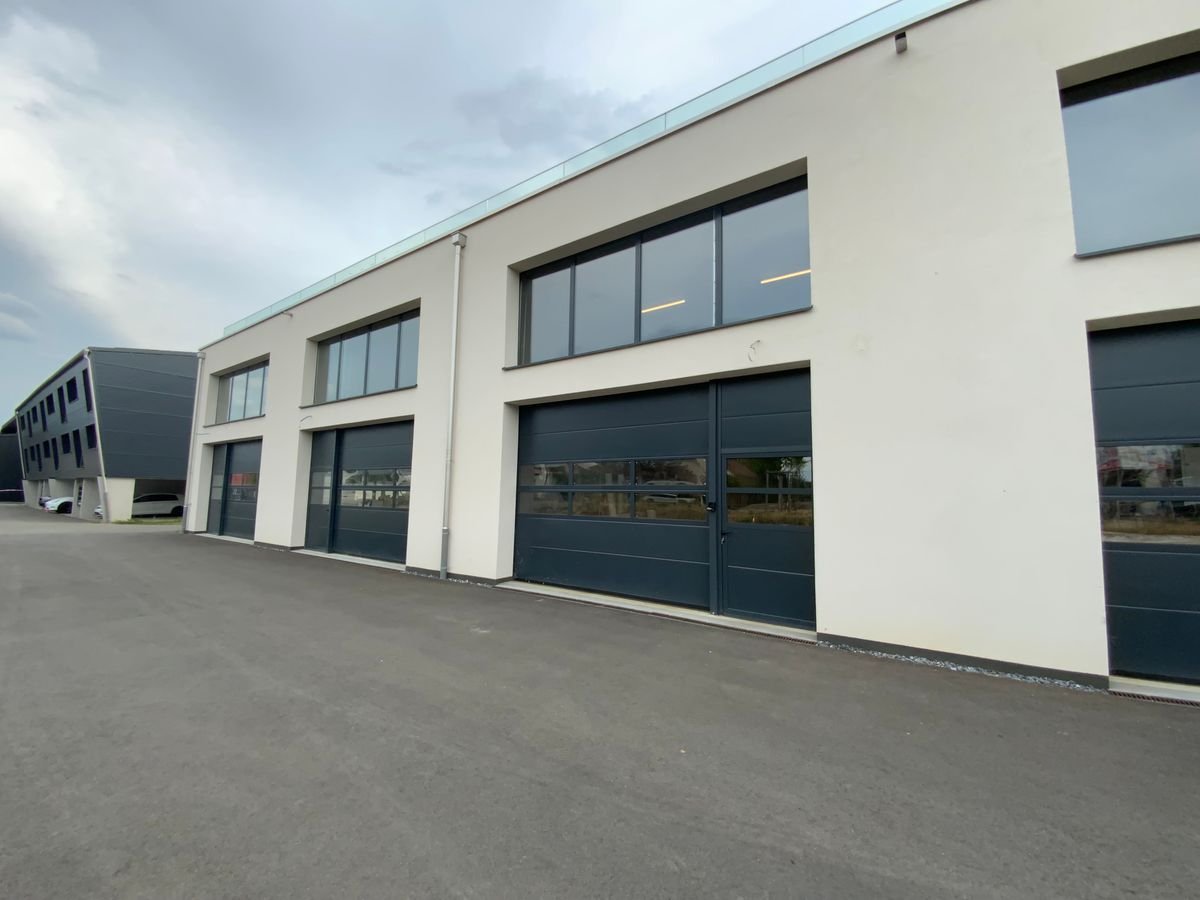 245m² Industrieobjekt, Foto 6 von 8