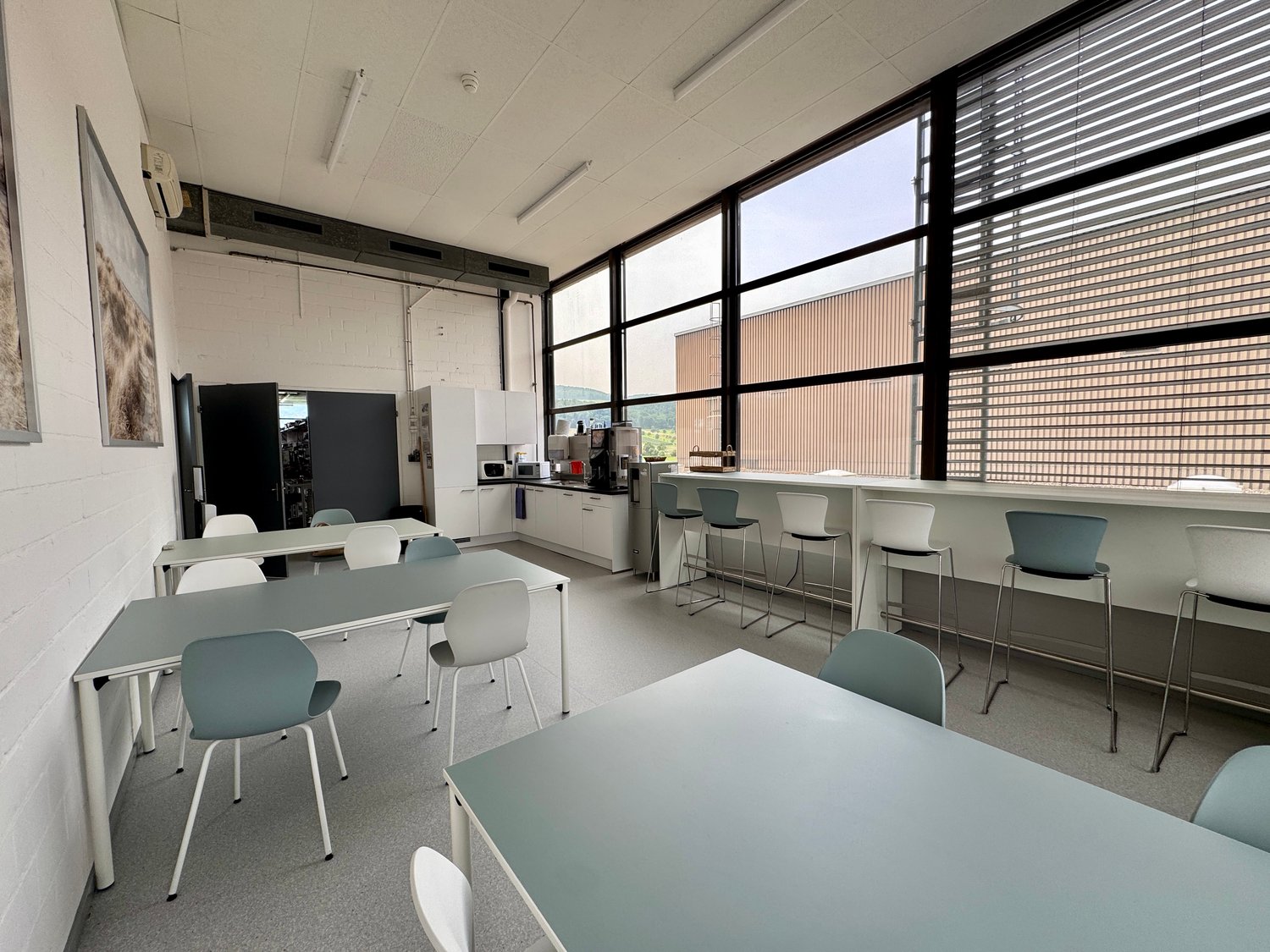 1210m² commercial, photo 5 sur 7
